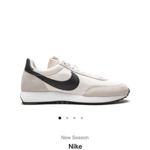 Nike tailwind 79
